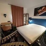 Welcomotel Aeroport 3* بوفيه