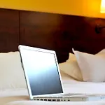 Welcomotel Aeroport فندق 3*