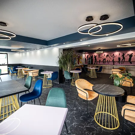 Szálloda Welcomotel Aeroport 3*