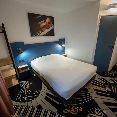 Welcomotel Aéroport 3*