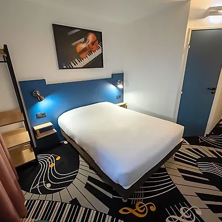 Hotel Welcomotel Aéroport 3*