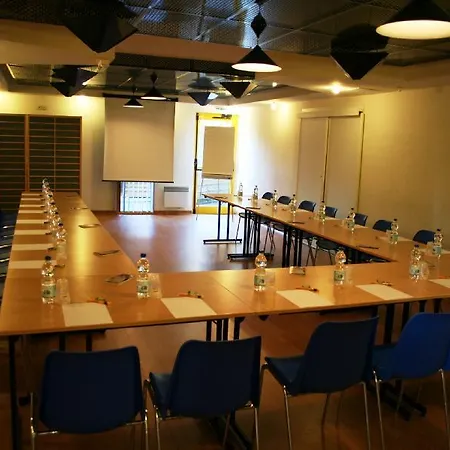 Welcomotel Aeroport Szálloda Beauvais