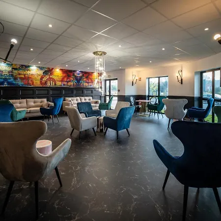 Welcomotel Aéroport 3*